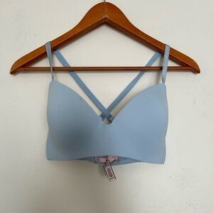 Victoria secret t-shirt lightly lined ireless bra